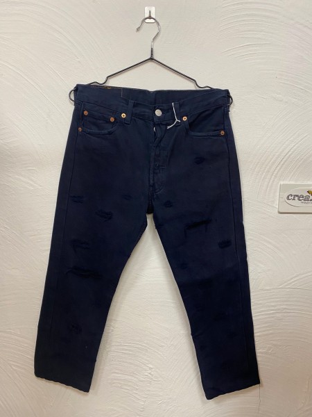 Levis Jeans 501 zerrissen
